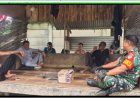 Tingkatkan Kewaspadaan Wilayah, Babinsa Koramil 0602-09/Cikeusal Kodim 0602/Serang Pererat Silaturahmi Melalui Komsos 