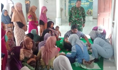 Wujud Kepedulian TNI, Babinsa Koramil 0602-13/Padarincang Kodim 0602/Serang Dampingi Layanan Pengobatan Gratis 