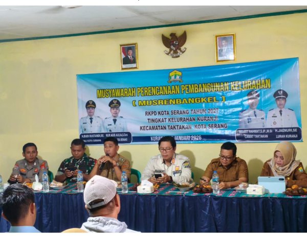 Perkuat Tata Kelola Wilayah, Babinsa Koramil 0602-04/Taktakan Kodim 0602/Serang Gelar Komsos Strategis Bersama Aparat Kelurahan 